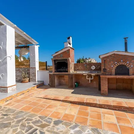 Mit Privatpool Fuer 2 Personen Ca 60 Qm In Nerja, Andalusien Costa Del Sol بيت للعطل نيرخا